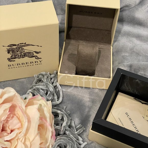 Burberry BU9207 CITY BEIGE BRAND NEW WACTCH - Picture 8 of 8